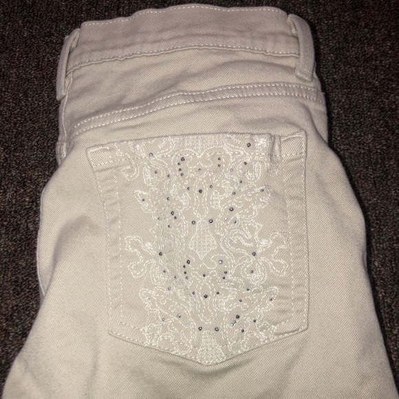 Capris - Picture 2 of 3